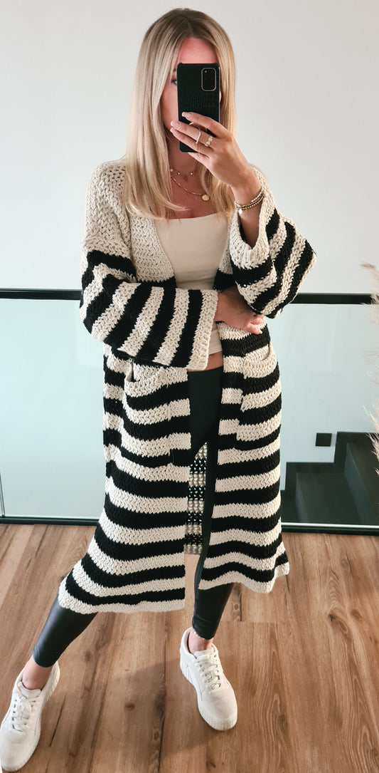 Extralange gestreifte Strickjacke Ina