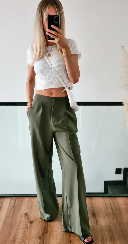 Stoffhose Eva mit weitem Bein - Khaki